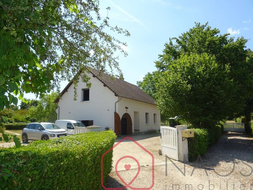 Maison rénovée T5- 120 m² hab. - photo 16