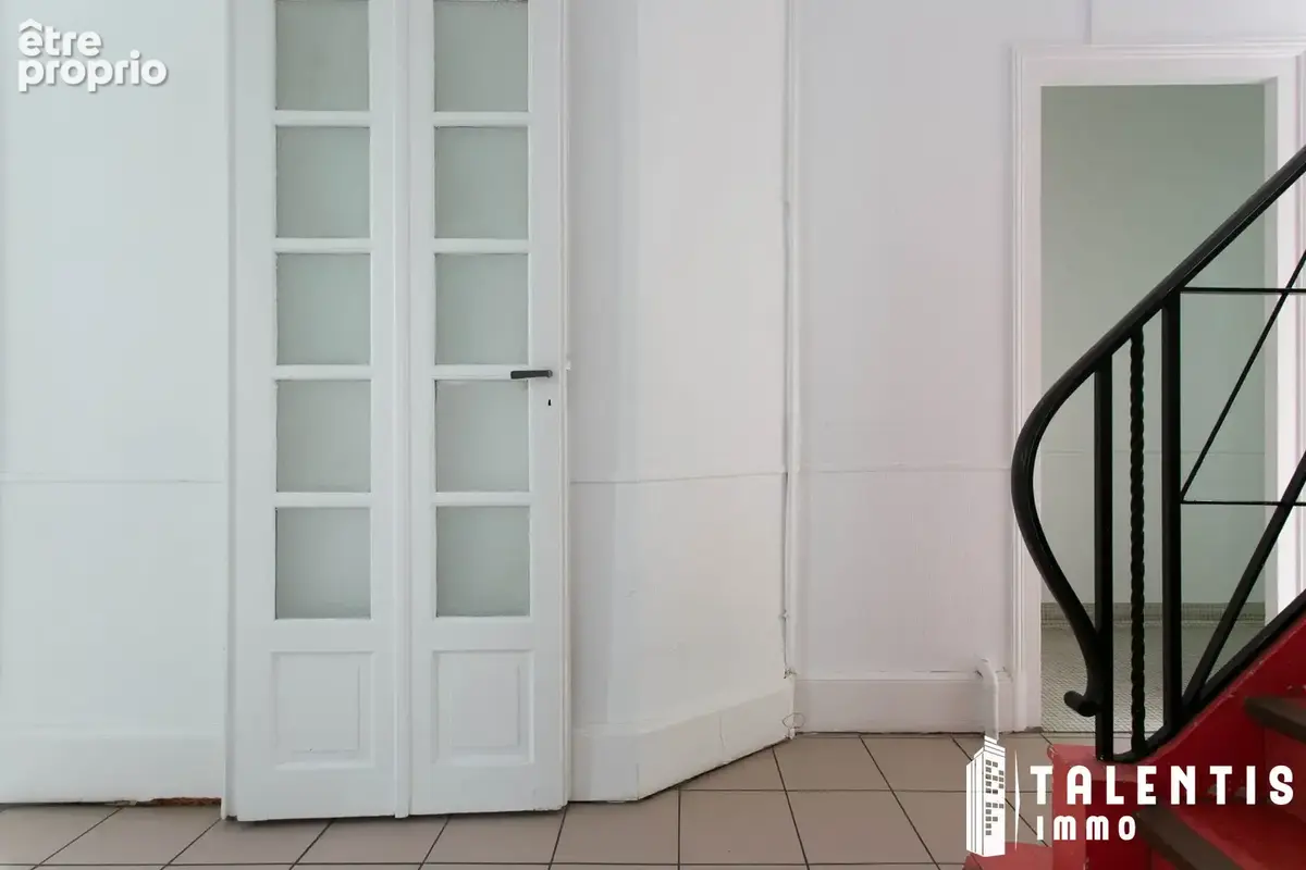 Maison 12 pièces 209 m² à vendre à Reze (44400) - photo 7