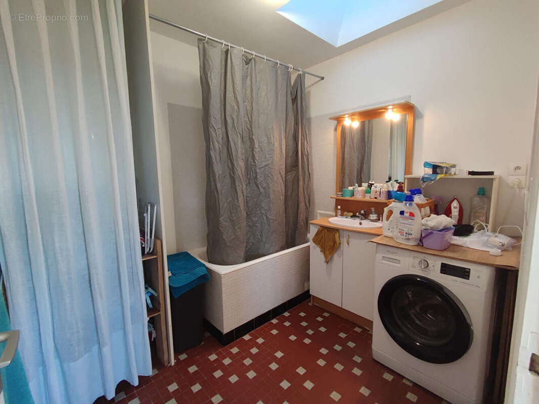 Maison à MONTREVAULT