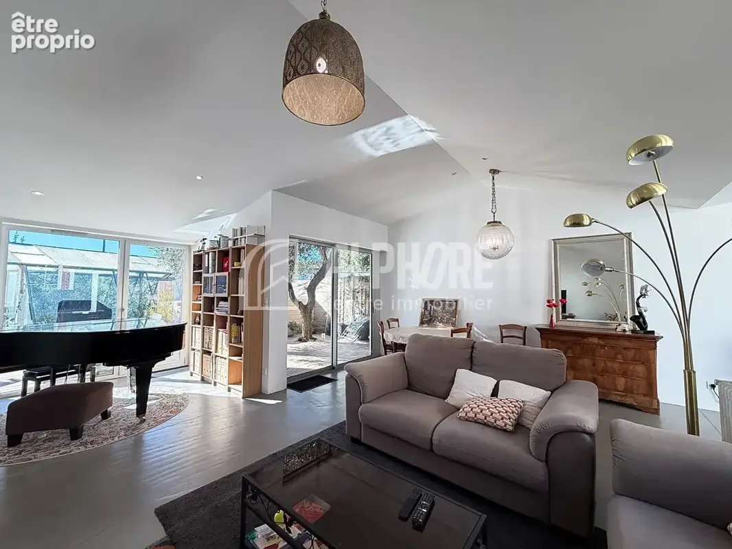 Photo Maison à La Roche-Sur-Yon au prix de 329 000€