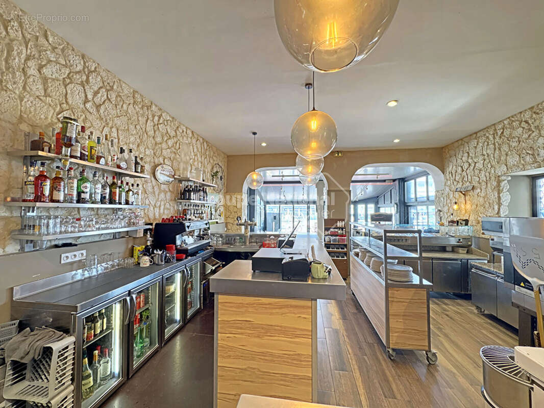 Commerce à PALAVAS-LES-FLOTS