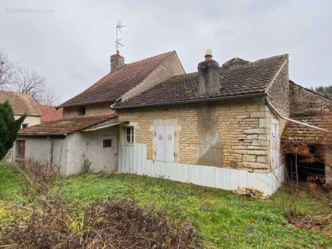 Maison à DETAIN-ET-BRUANT