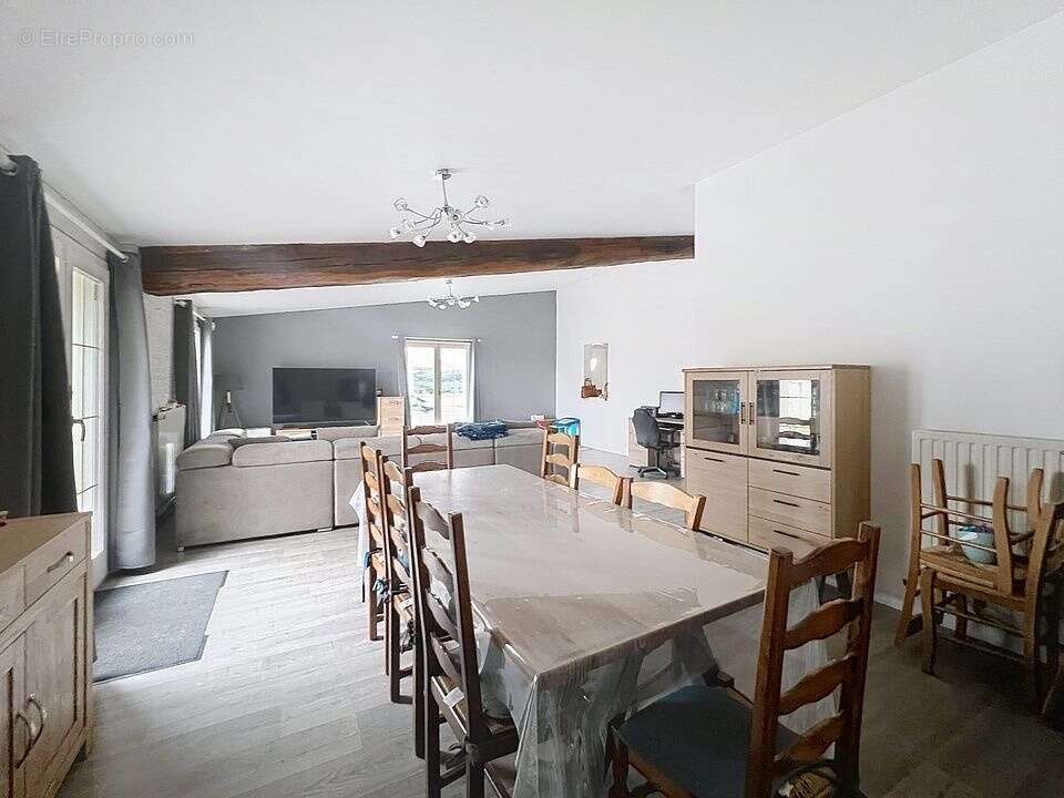 Maison à FRIGNICOURT