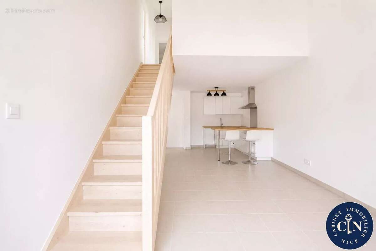 Appartement 93 m² à Nice  - photo 6