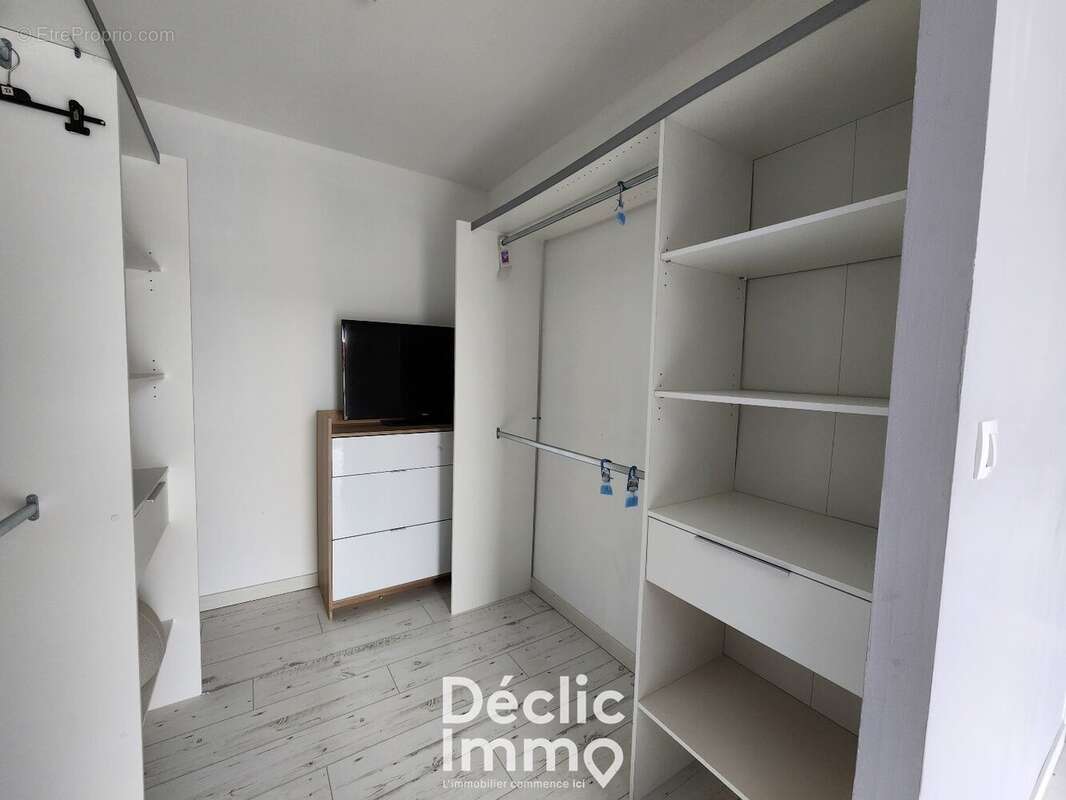 Maison à ROULLET-SAINT-ESTEPHE