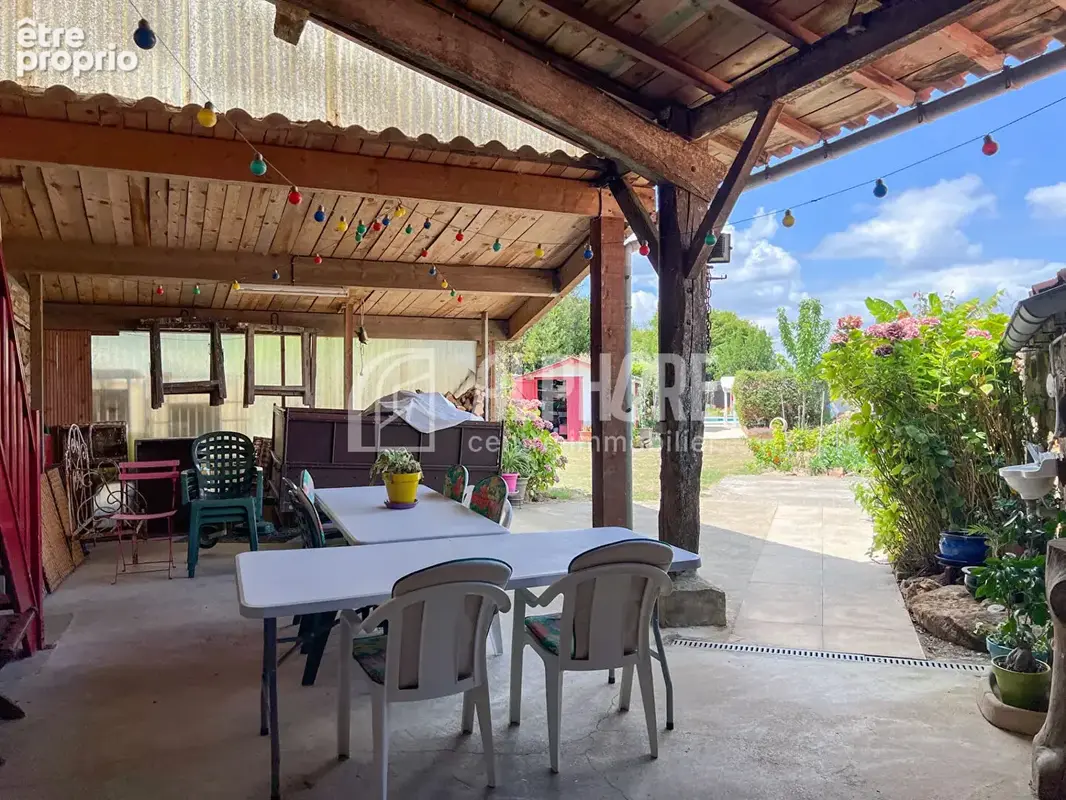Maison 5 pièces 143 m² à vendre à Sainte-Hermine (85210) - photo 3
