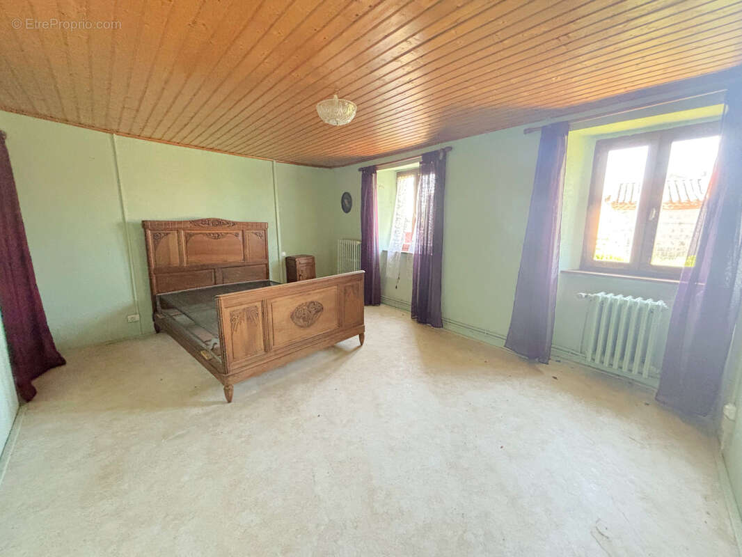 Maison à APINAC
