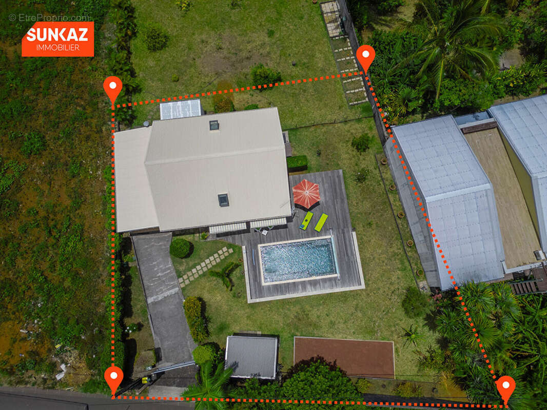 Maison à SAINT-JOSEPH