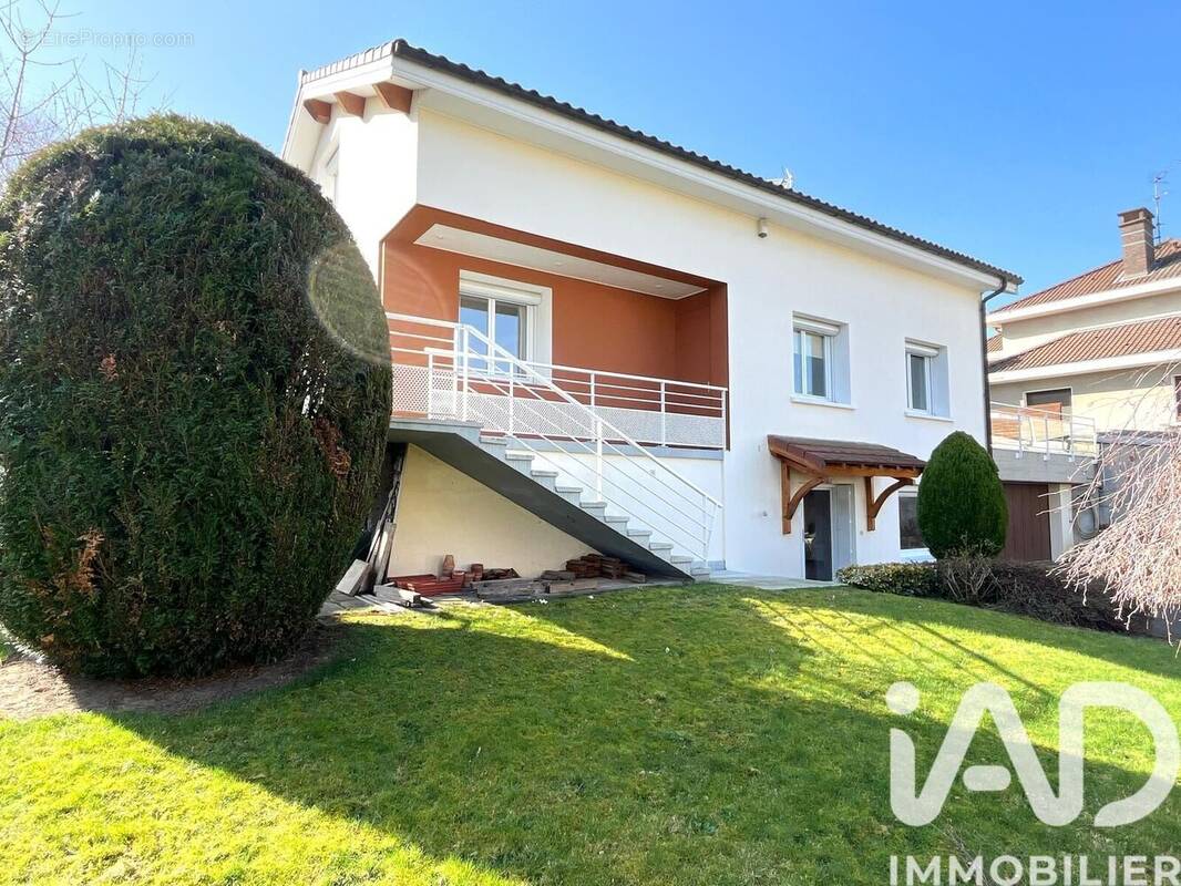 Photo 1 - Maison à SAINT-ETIENNE