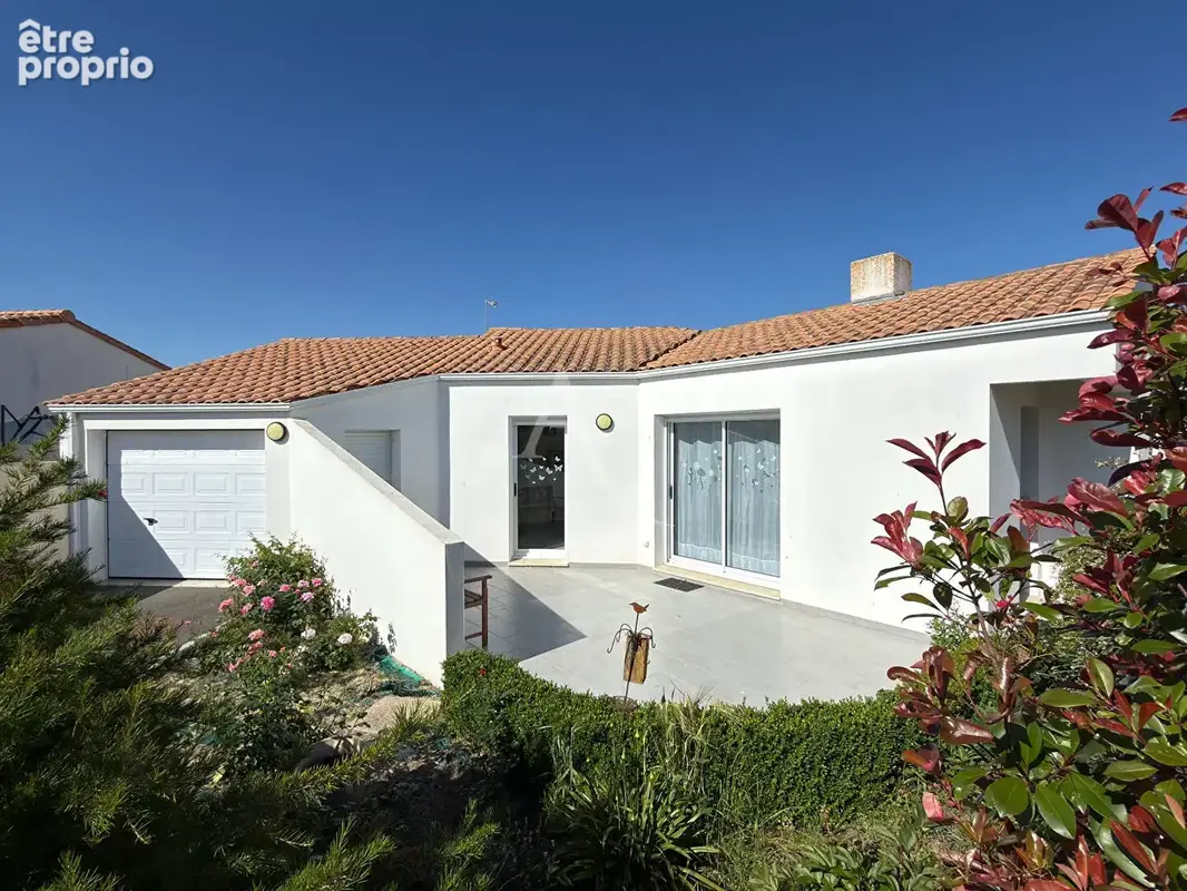Maison Saint Gilles Croix De Vie 4 pièce(s) 104 m2 - photo 1