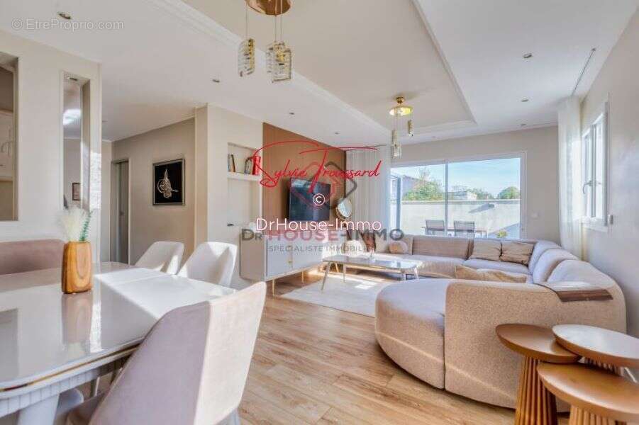 Maison 118 m² à Cenon  - photo 8