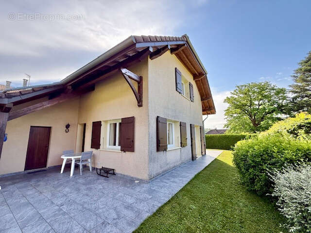 Maison à DIVONNE-LES-BAINS