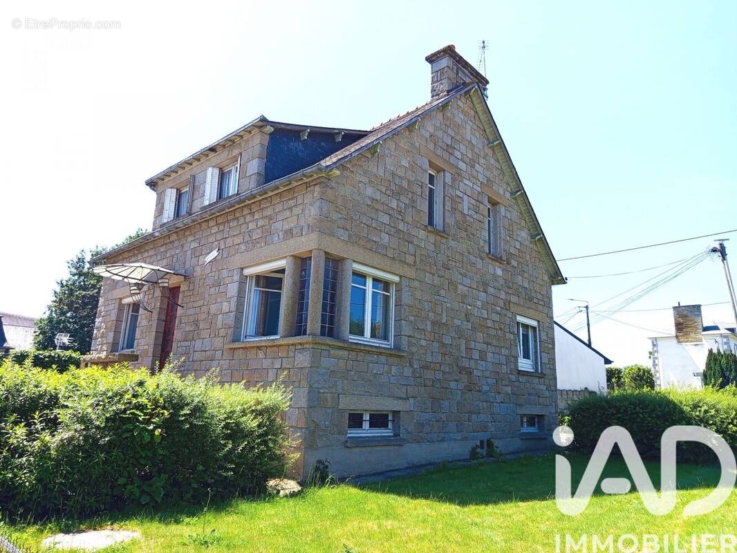 Photo 1 - Maison à TINTENIAC
