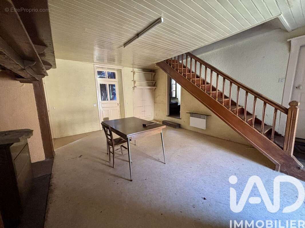 Maison 85 m² à Saint-Hilaire-Peyroux  - photo 8