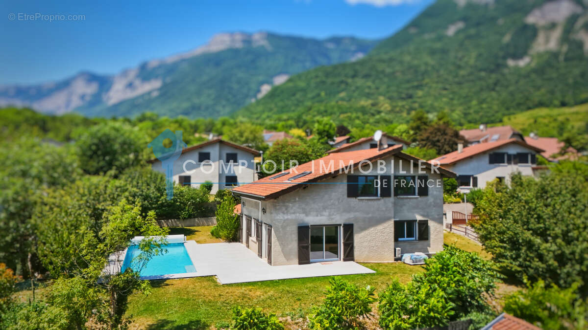 Maison à BERNIN