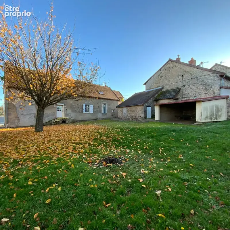 AUXY - Maison de village de 141 m² hab. (3 chambres) avec dépendance et garage. - photo 9