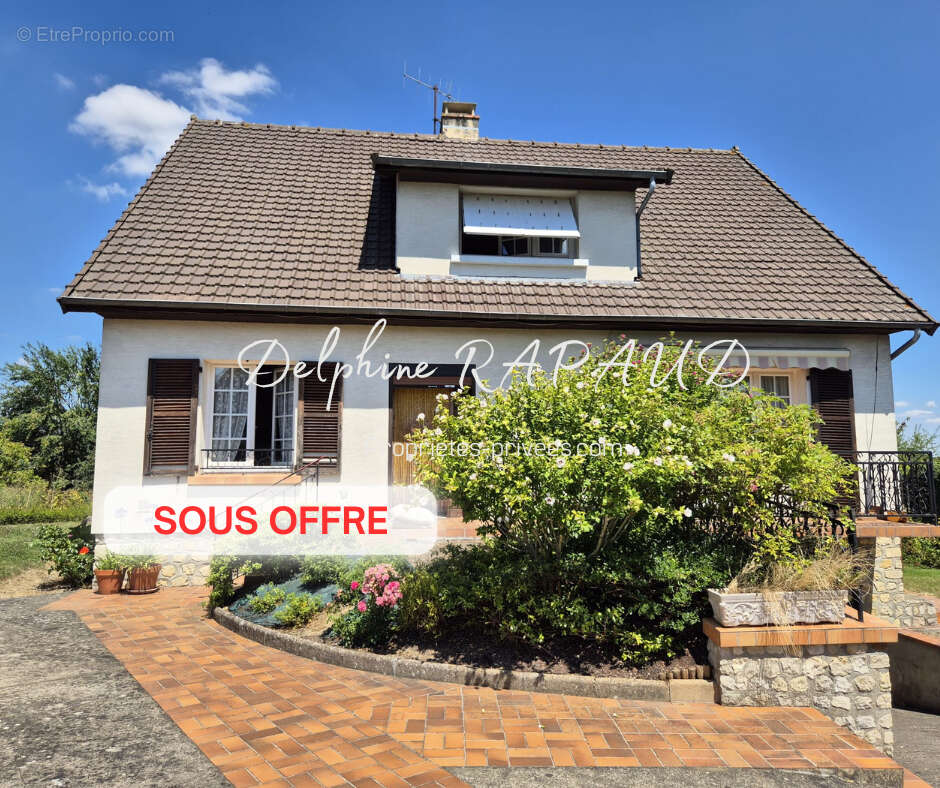 Maison à BERD'HUIS