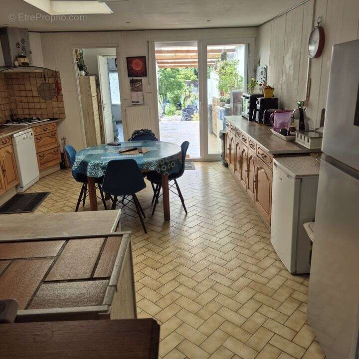 Maison à PETITE-FORET