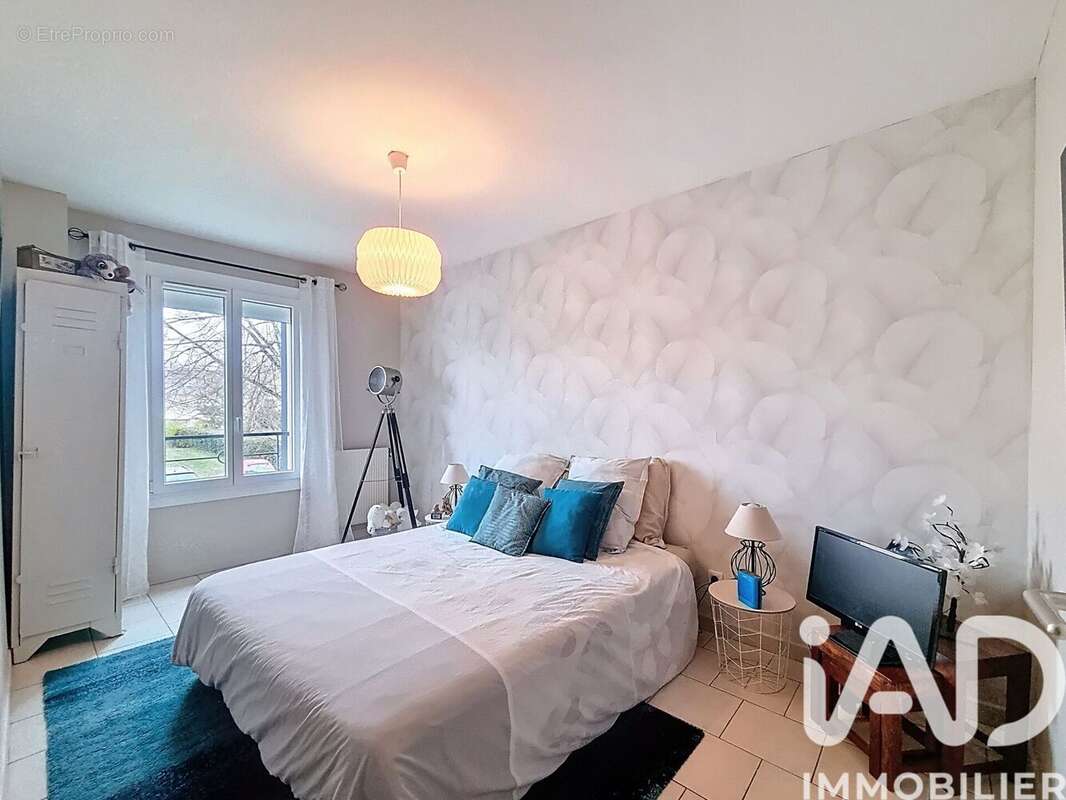 Photo 9 - Maison à BAILLY-ROMAINVILLIERS