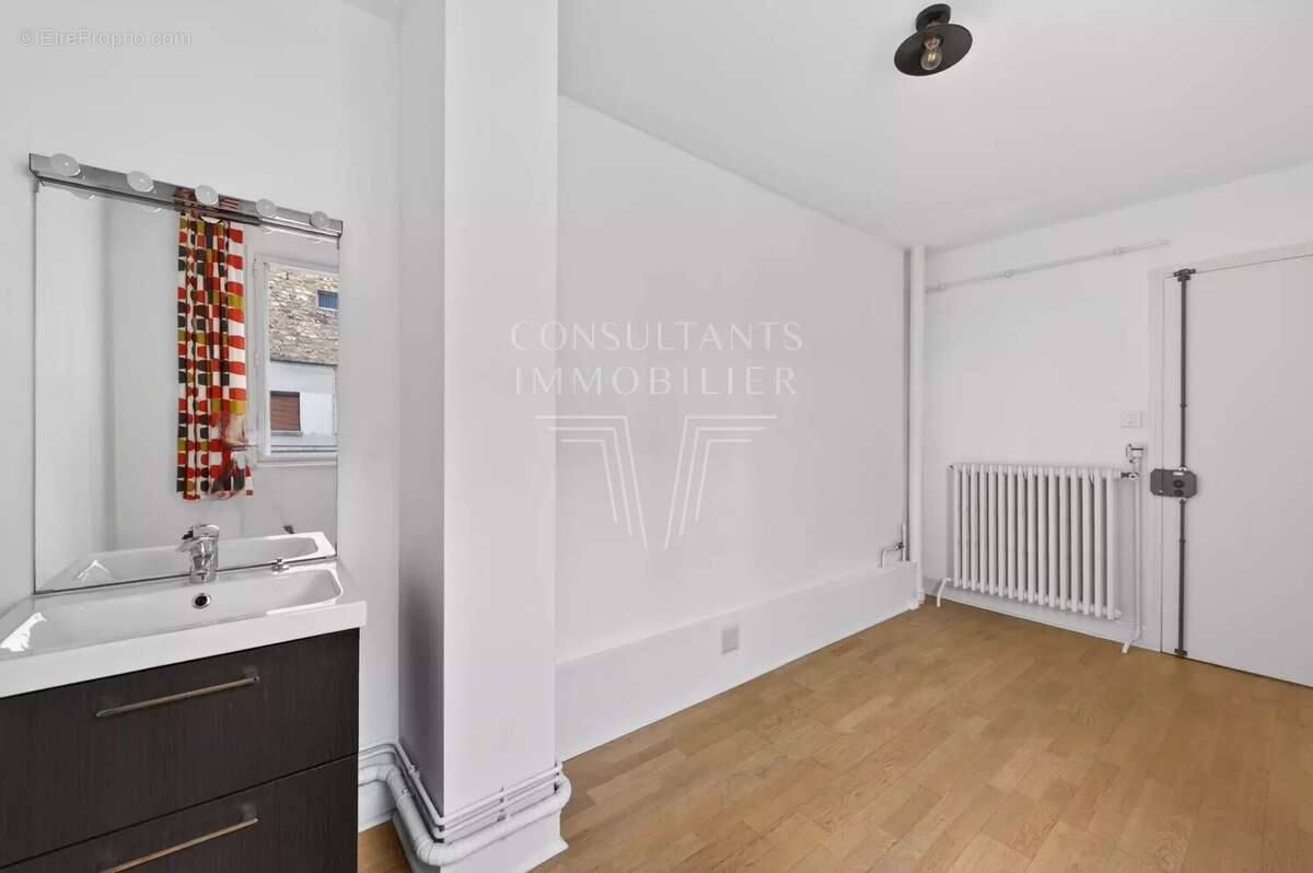 Appartement à NEUILLY-SUR-SEINE