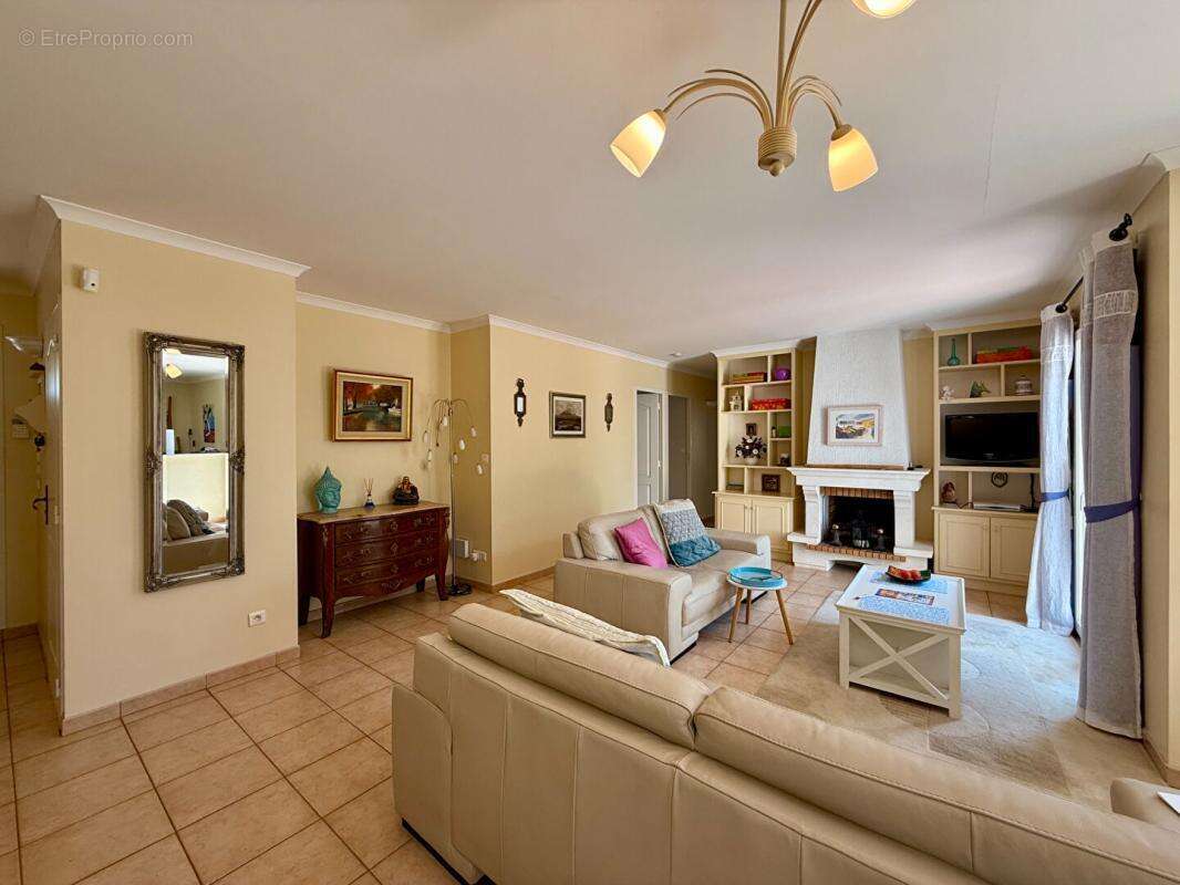 Maison à LIGNAN-SUR-ORB