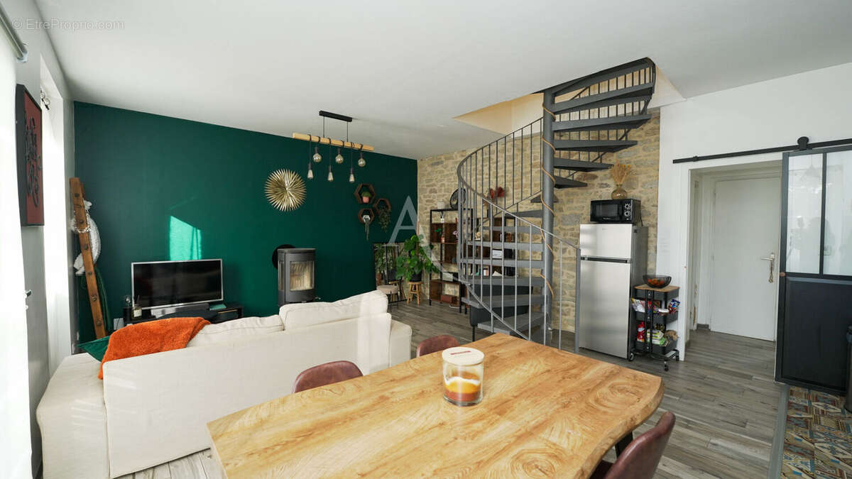 Maison à LE ROC-SAINT-ANDRE