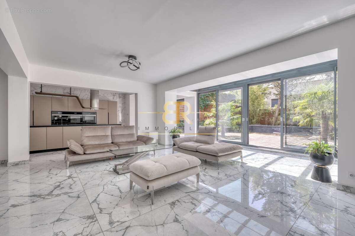 Maison à JOINVILLE-LE-PONT