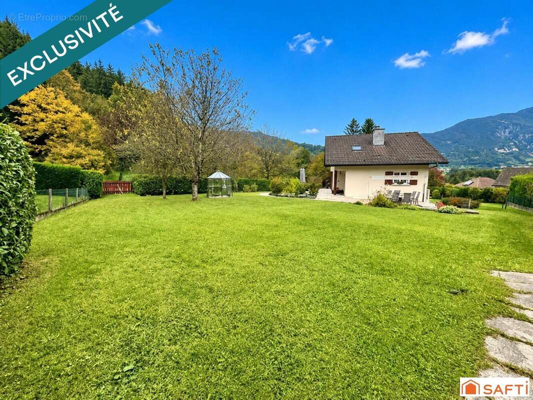 Photo 2 - Maison à LATHUILE
