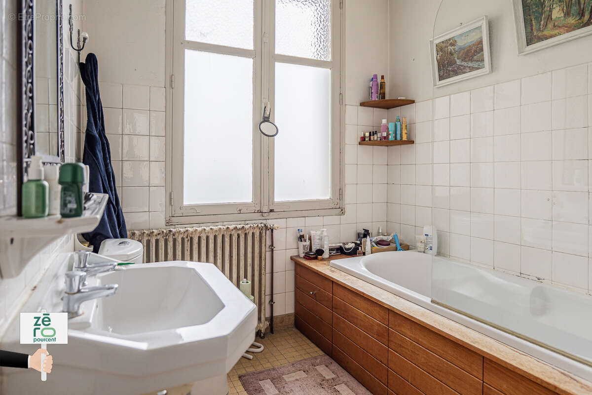 Maison de maître du XIX? siècle : un joyau rare en plein cœur de La Roche-sur-Yon - photo 20