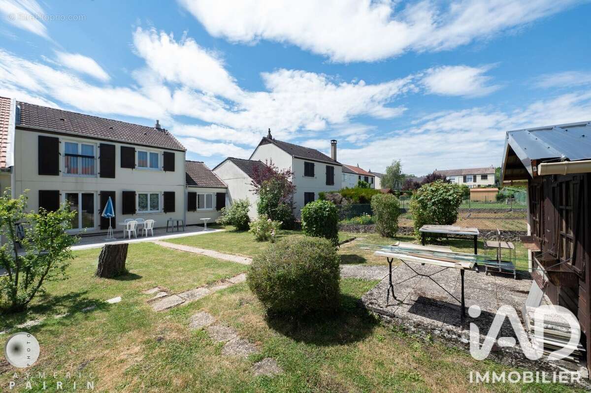 Maison 136 m² à Peltre  - photo 2