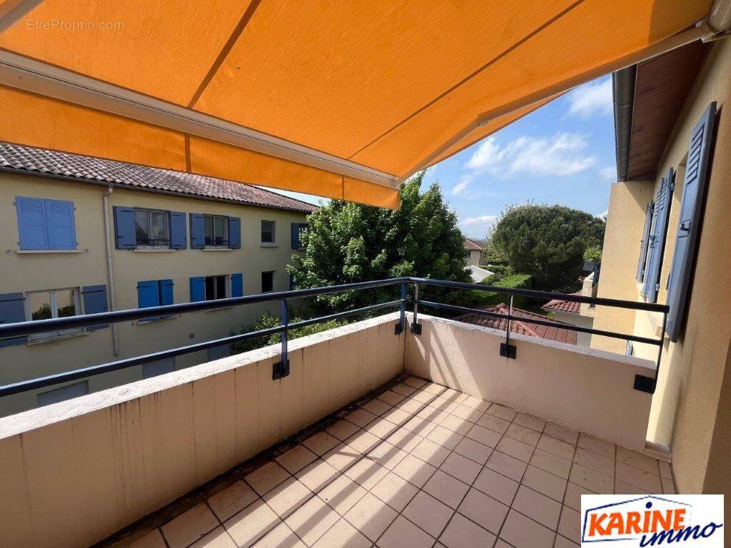 Appartement à SATHONAY-VILLAGE