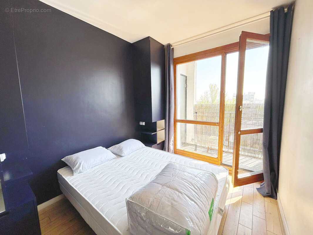 Appartement à LES LILAS