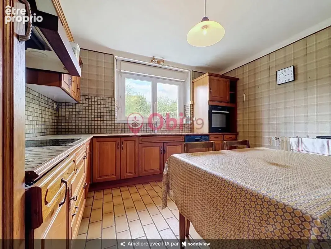Maison familiale aux beaux volumes – Châteaulin - photo 8