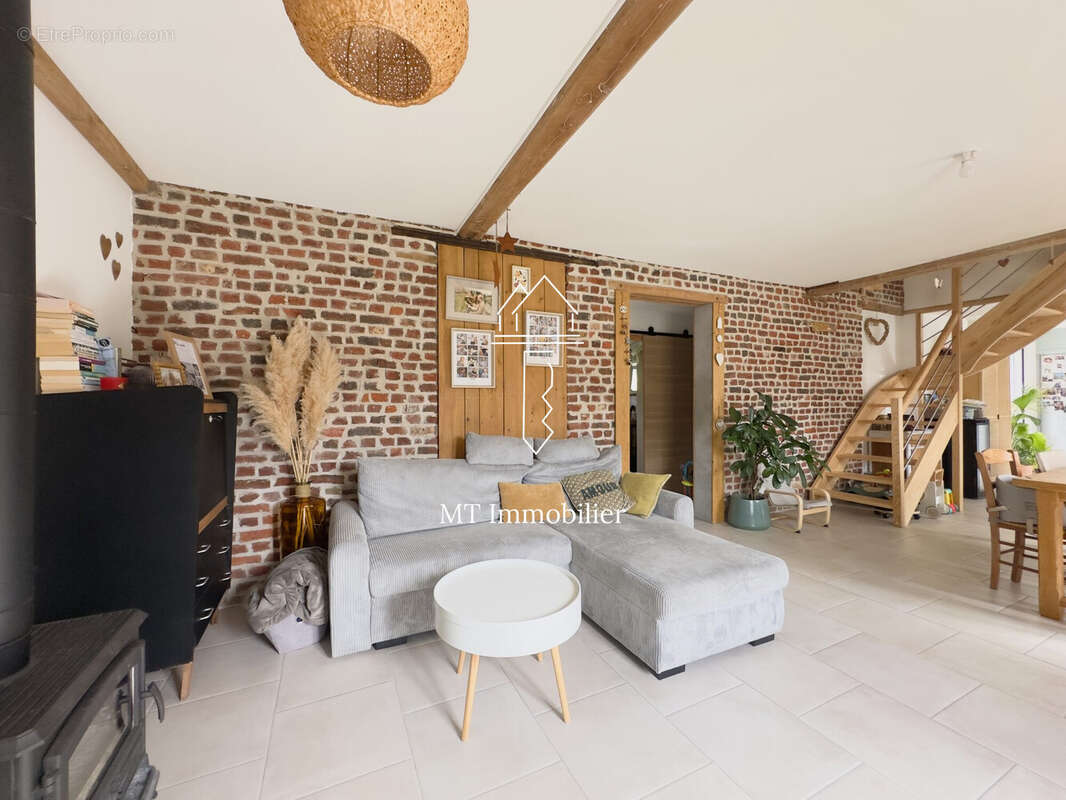 Maison à CREQUY