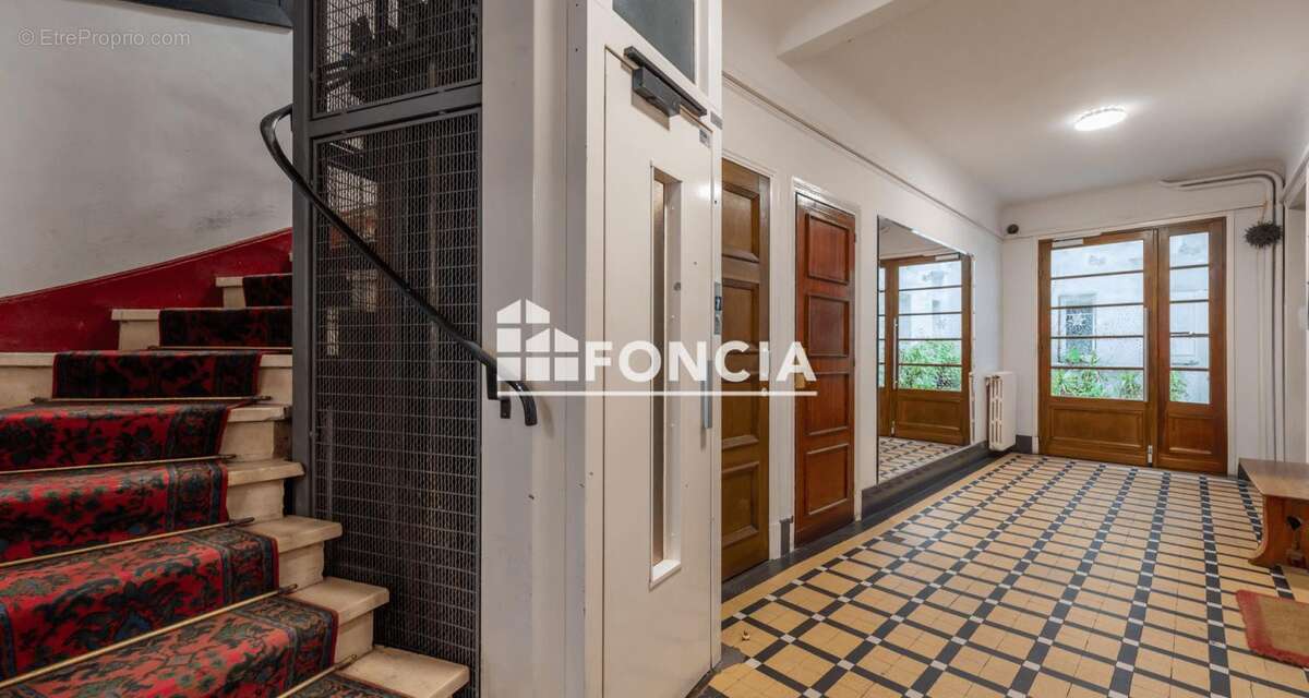 Appartement à PARIS-9E