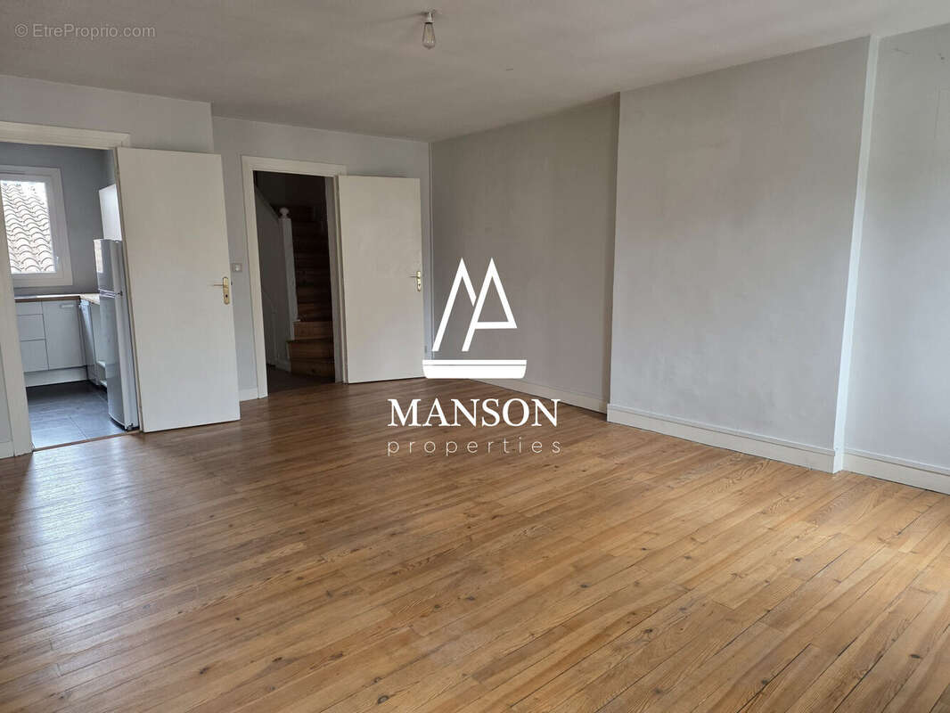 T3 2EME ETAGE - Appartement à BORDEAUX