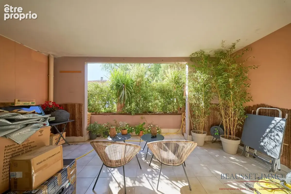 Appartement 63 m² à Saint-Cyr-Sur-Mer  - photo 3