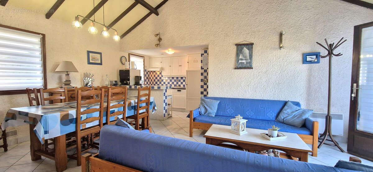 Maison à GRANDCAMP-MAISY