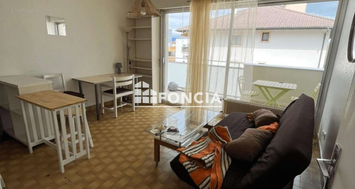 Appartement à AMBILLY