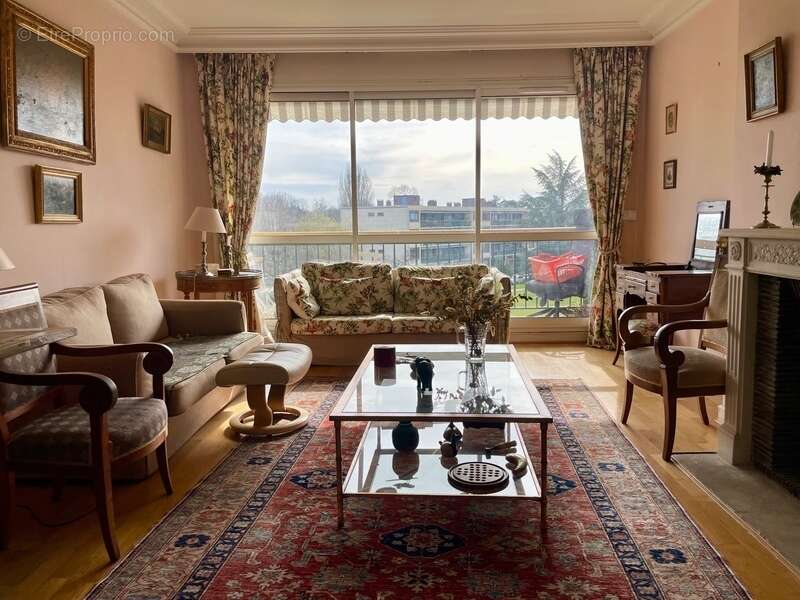 Appartement à NOISY-LE-ROI