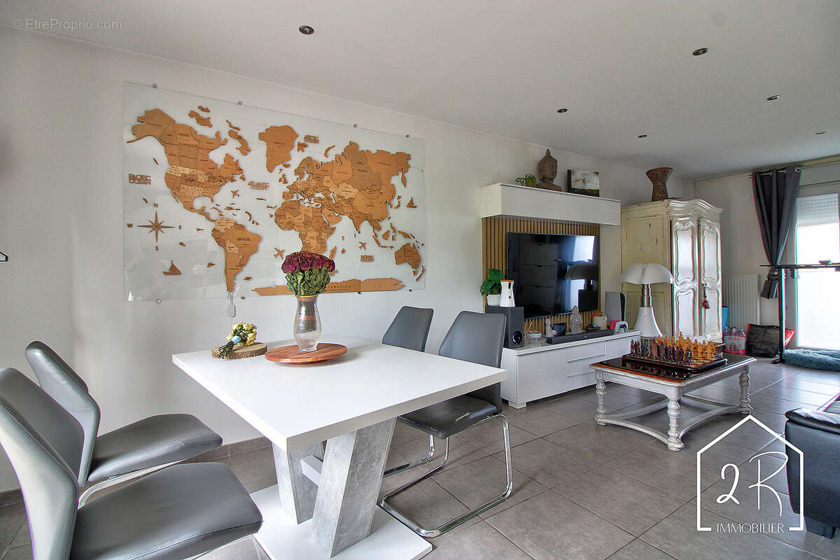 Maison à PONT-EVEQUE