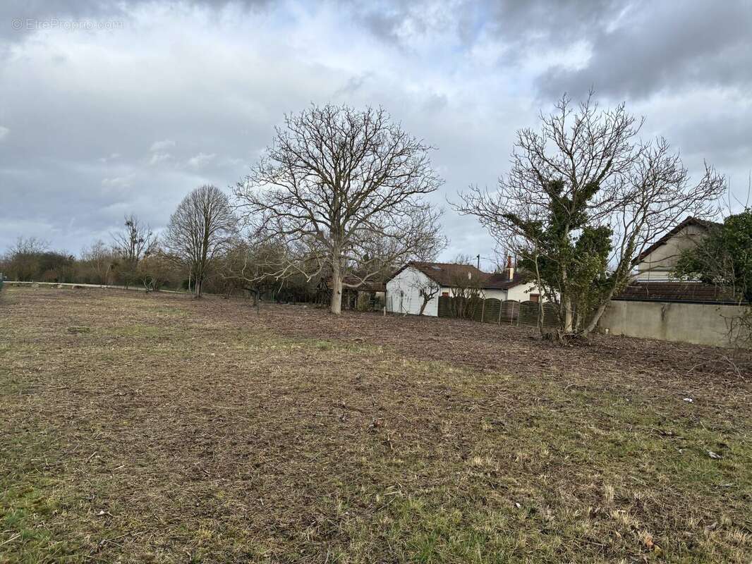 Terrain à PONT-SUR-SEINE