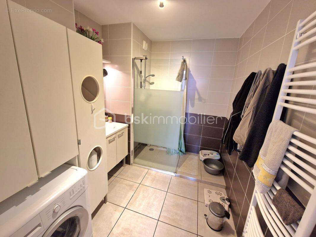 Appartement à ANDREZIEUX-BOUTHEON