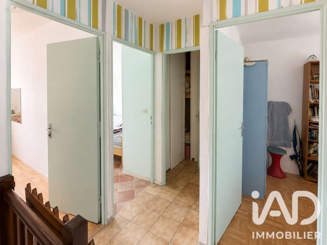 Maison 75 m² à Goussainville  - photo 7