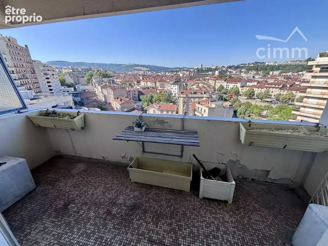 Appartement dernier etage place chavanelle - photo 10
