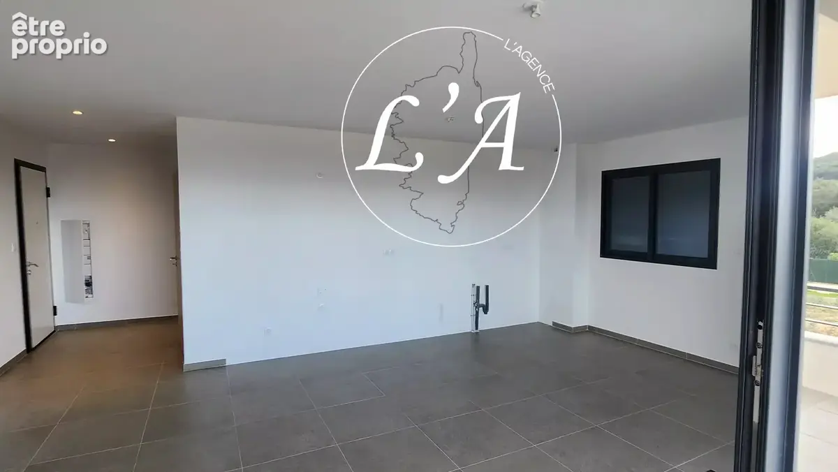 Appartement T3 vue mer– Terrasse– Résidence récente intimiste– Porticcio - photo 10