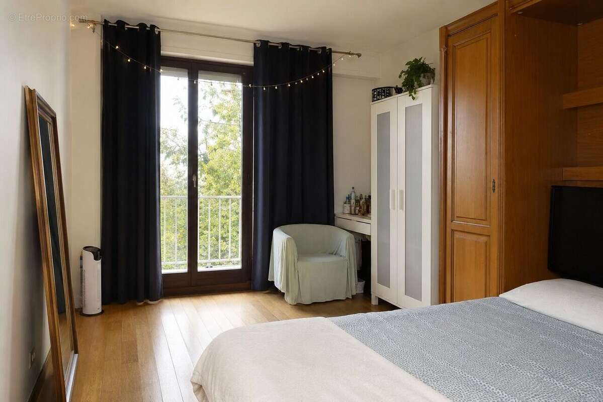 Appartement 88 m² à Creteil  - photo 3