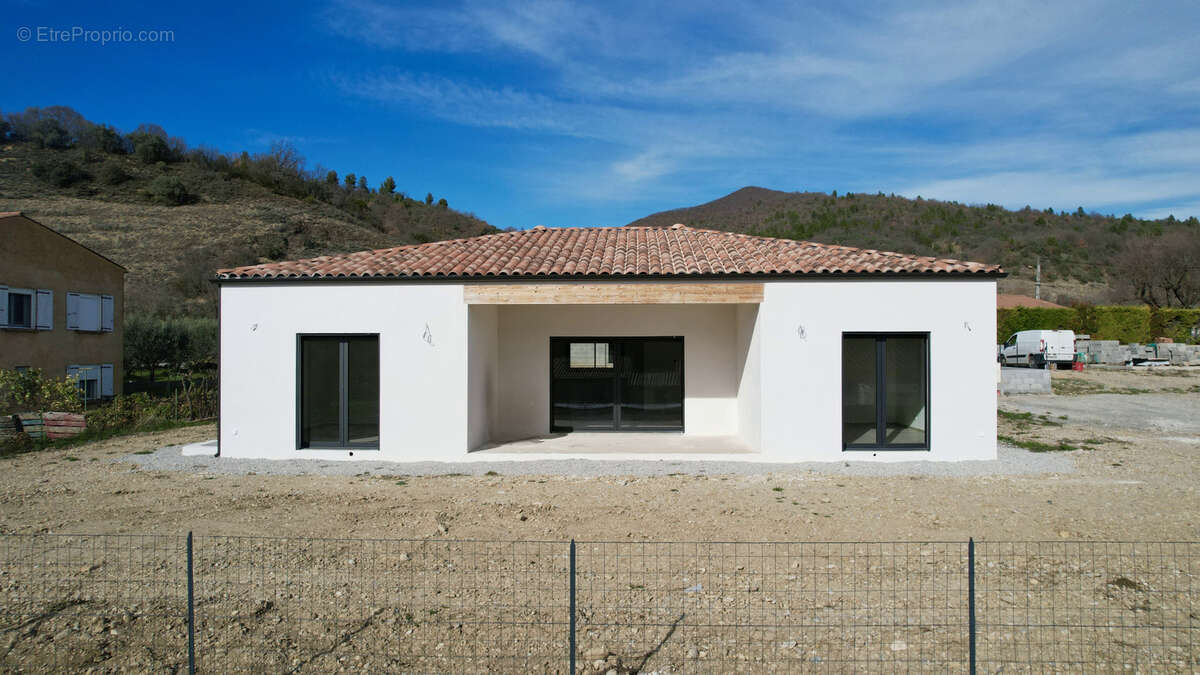 Maison à MALIJAI