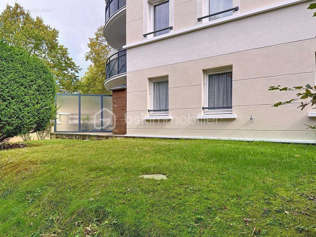 Appartement à MOISSY-CRAMAYEL