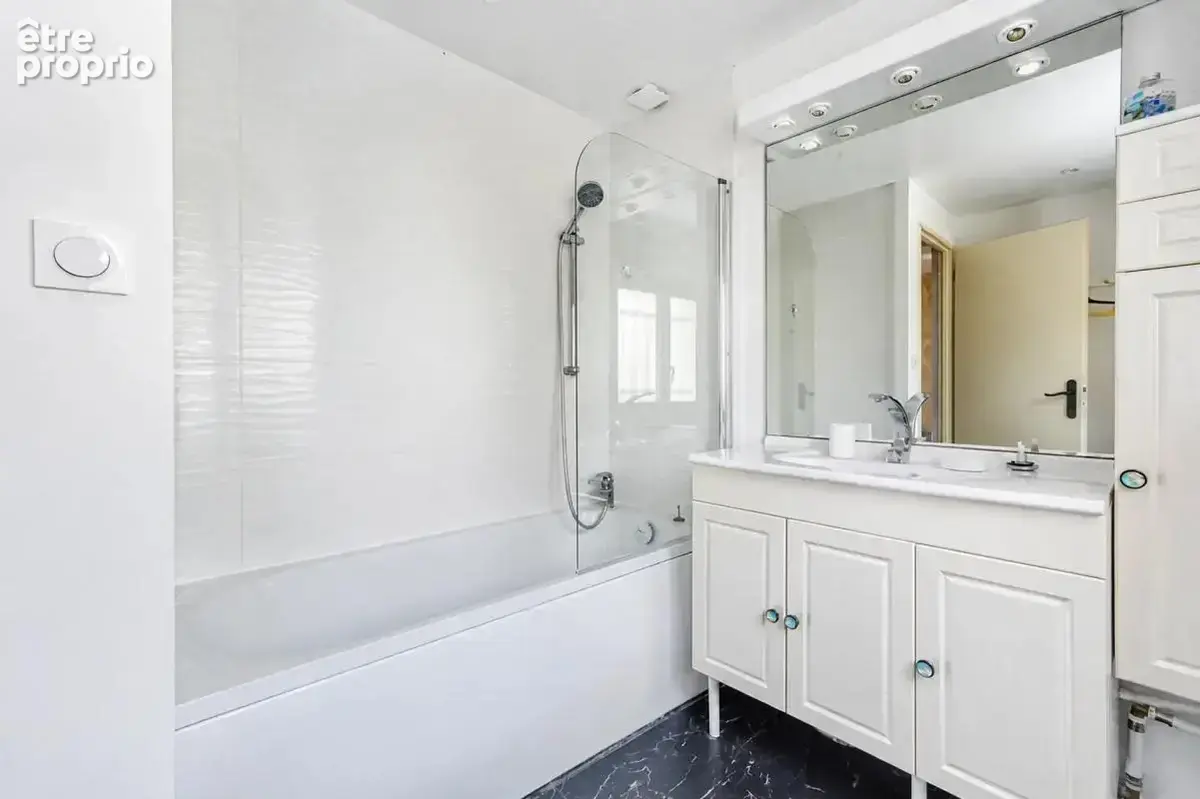 Maison de 5 pièces de 160 m² et Chalet  à Chenac-Saint-Seurin - photo 13